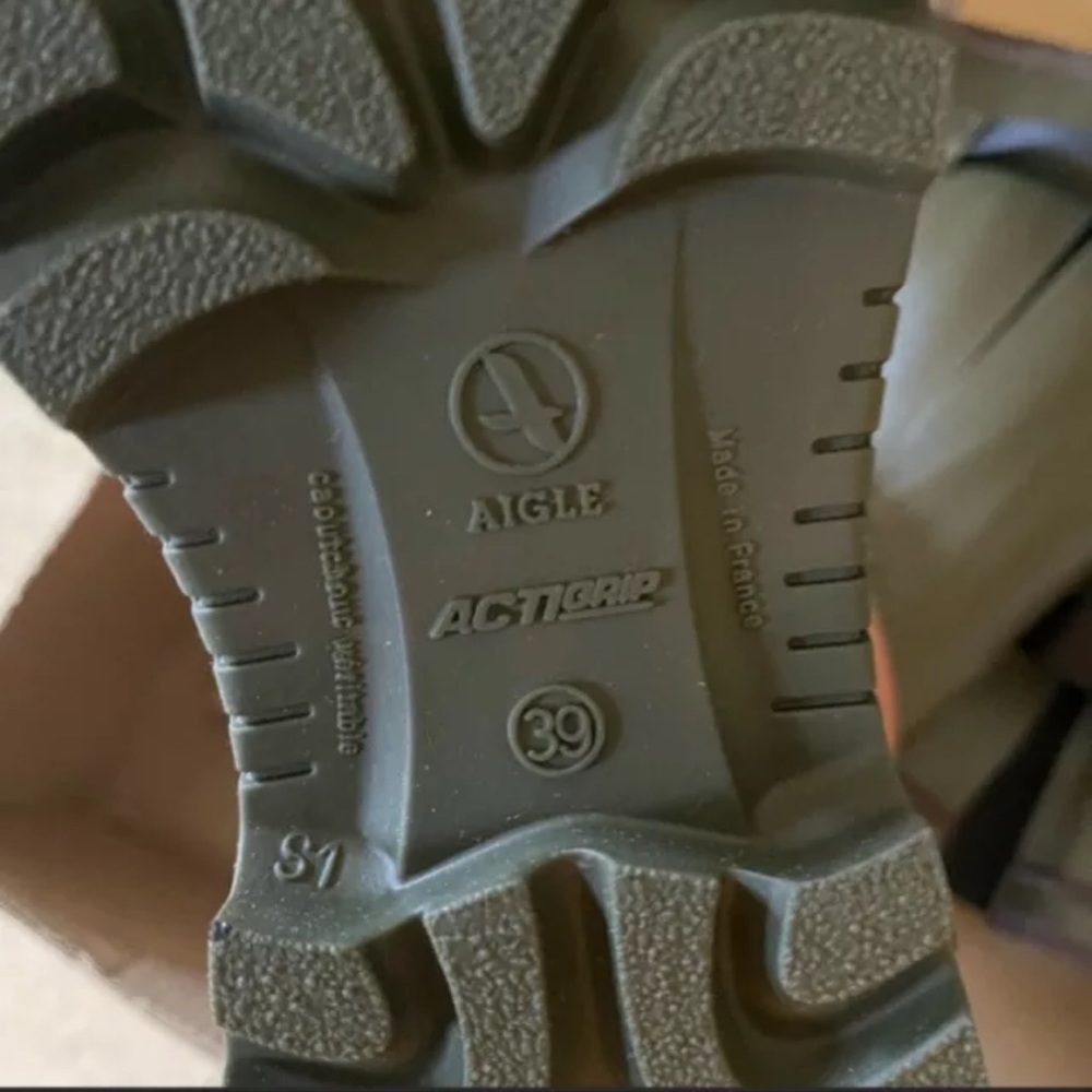 Aigle Olive Green Winter & Rain Boots - Picture 14 of 14